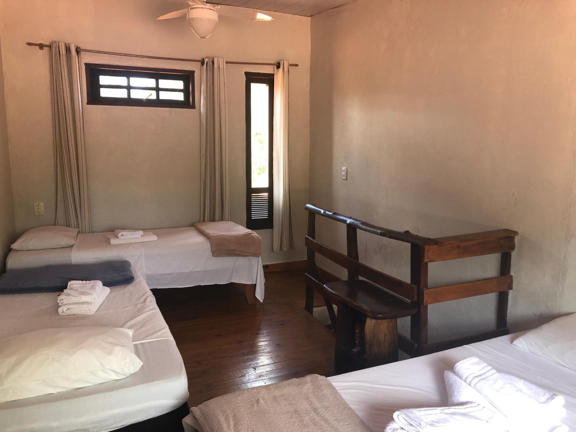 Shanti - Hospedaria Na Vila De Sao Jorge Rum bild