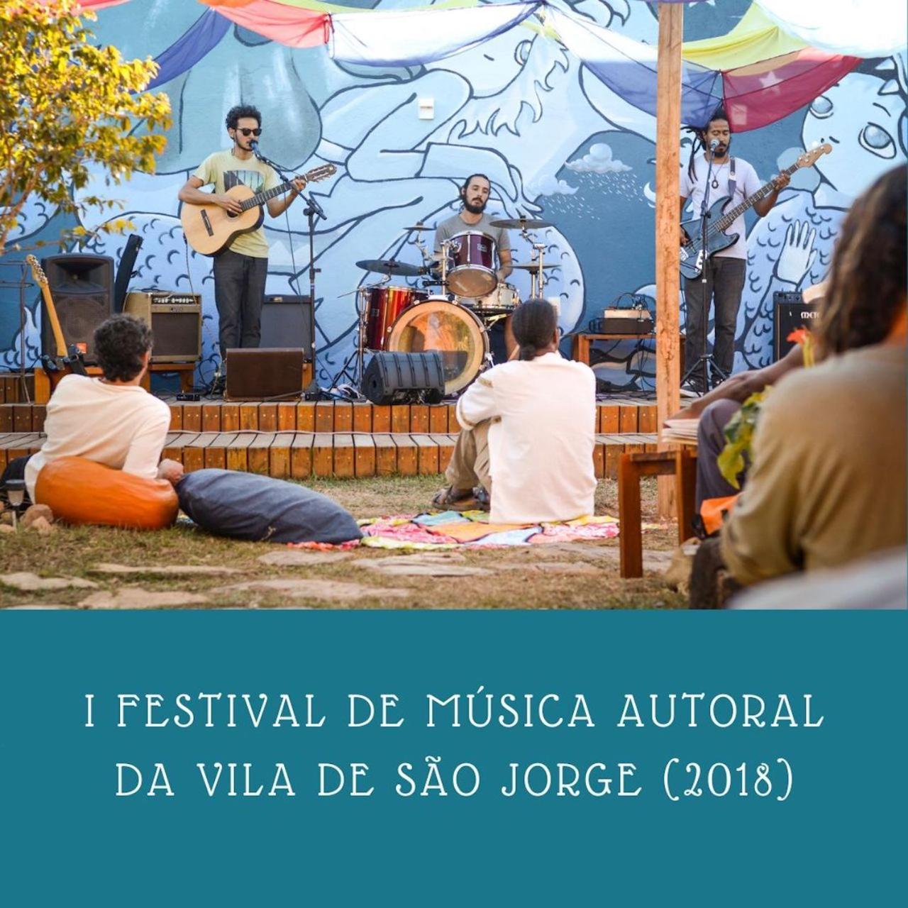 Shanti - Hospedaria Na Vila De Sao Jorge Exteriör bild